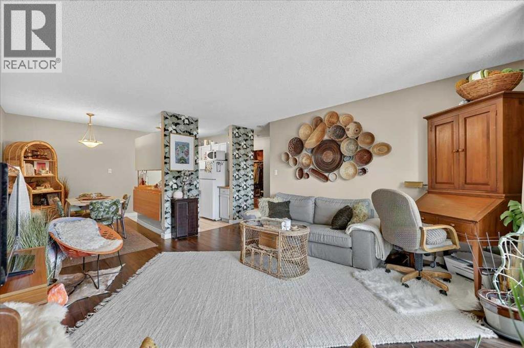 #409 617 56 Avenue SW - 10