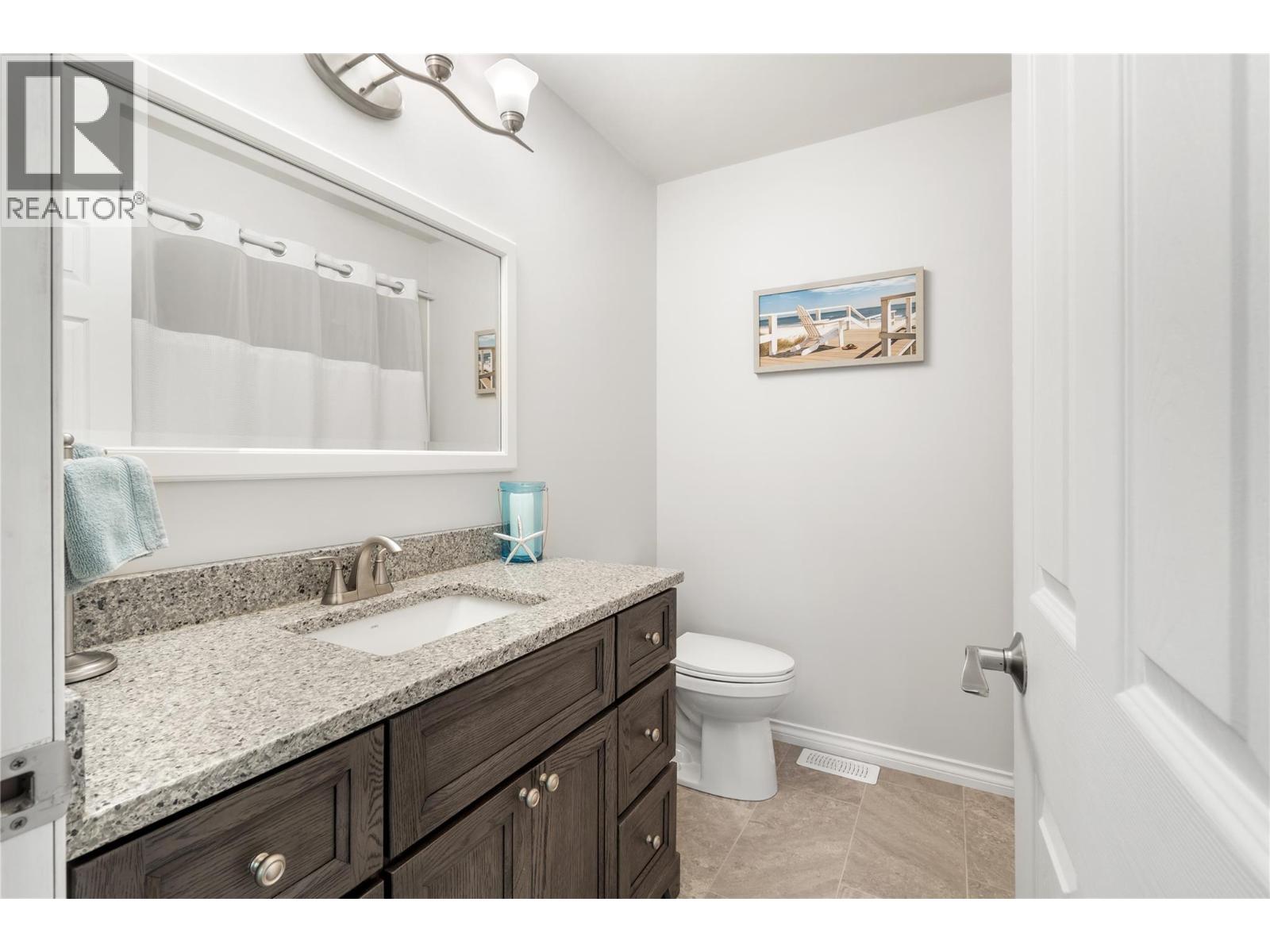 610 10th Avenue NW - 12