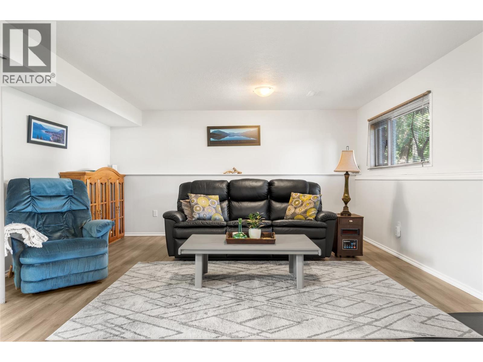 610 10th Avenue NW - 18