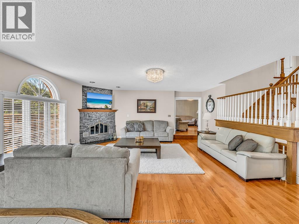 299 RUSSEL WOODS DRIVE - 15