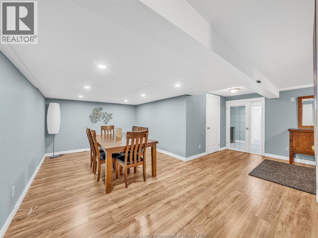 299 RUSSEL WOODS DRIVE - 37
