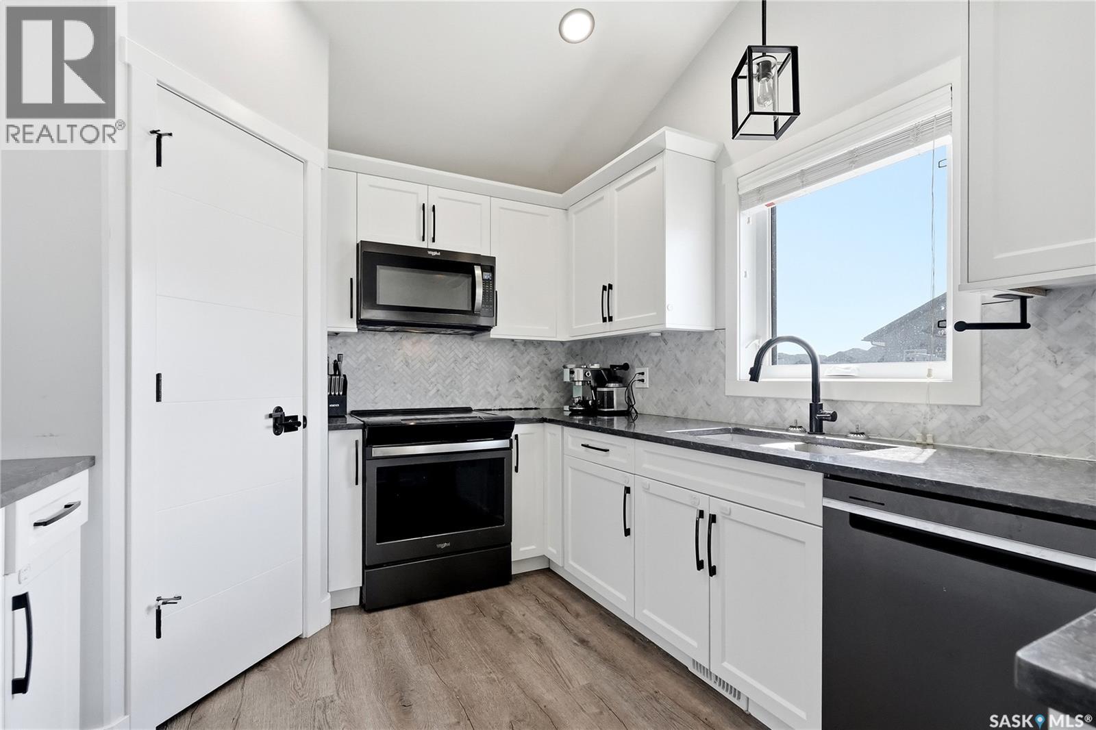 172 Thakur STREET - 13