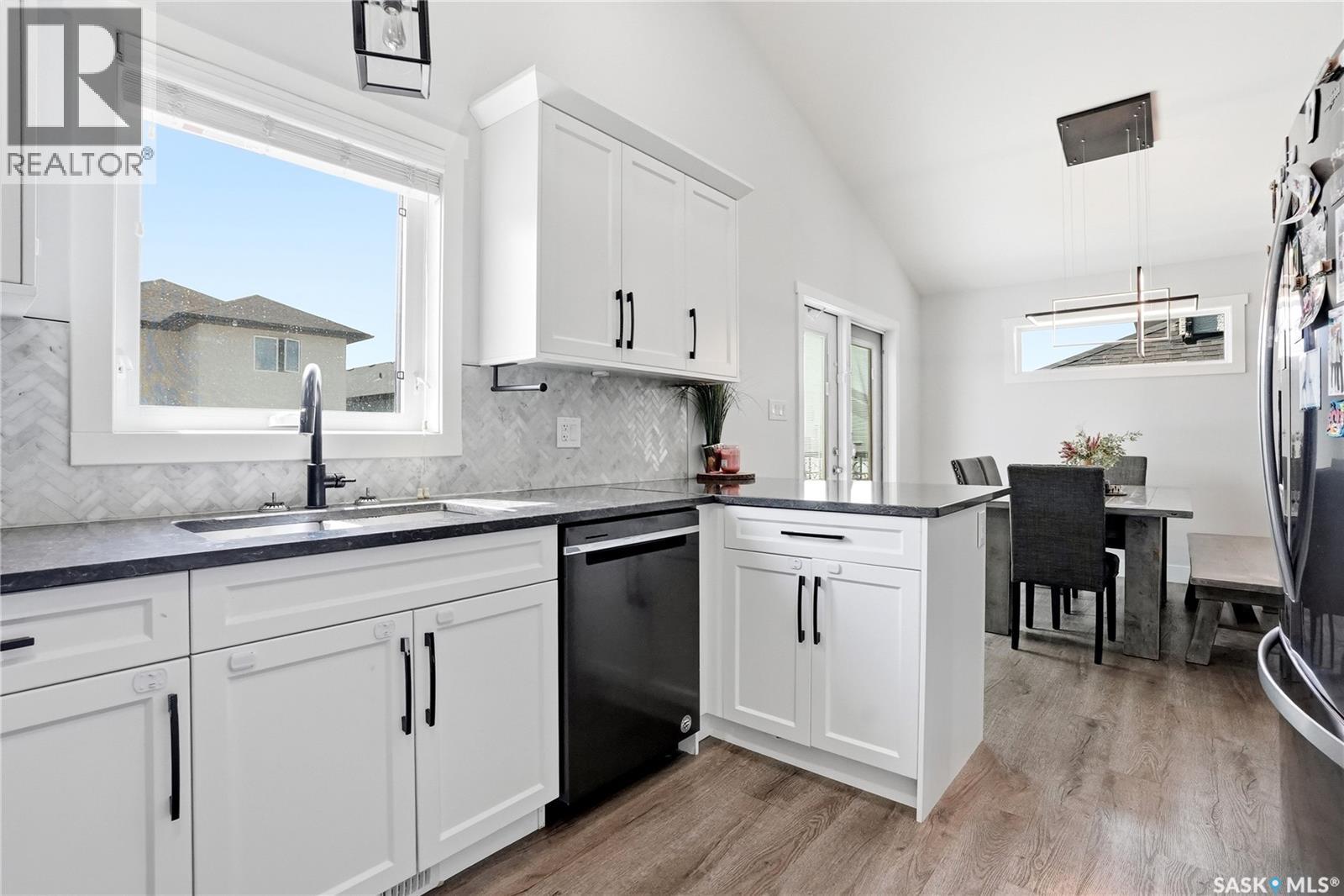 172 Thakur STREET - 14