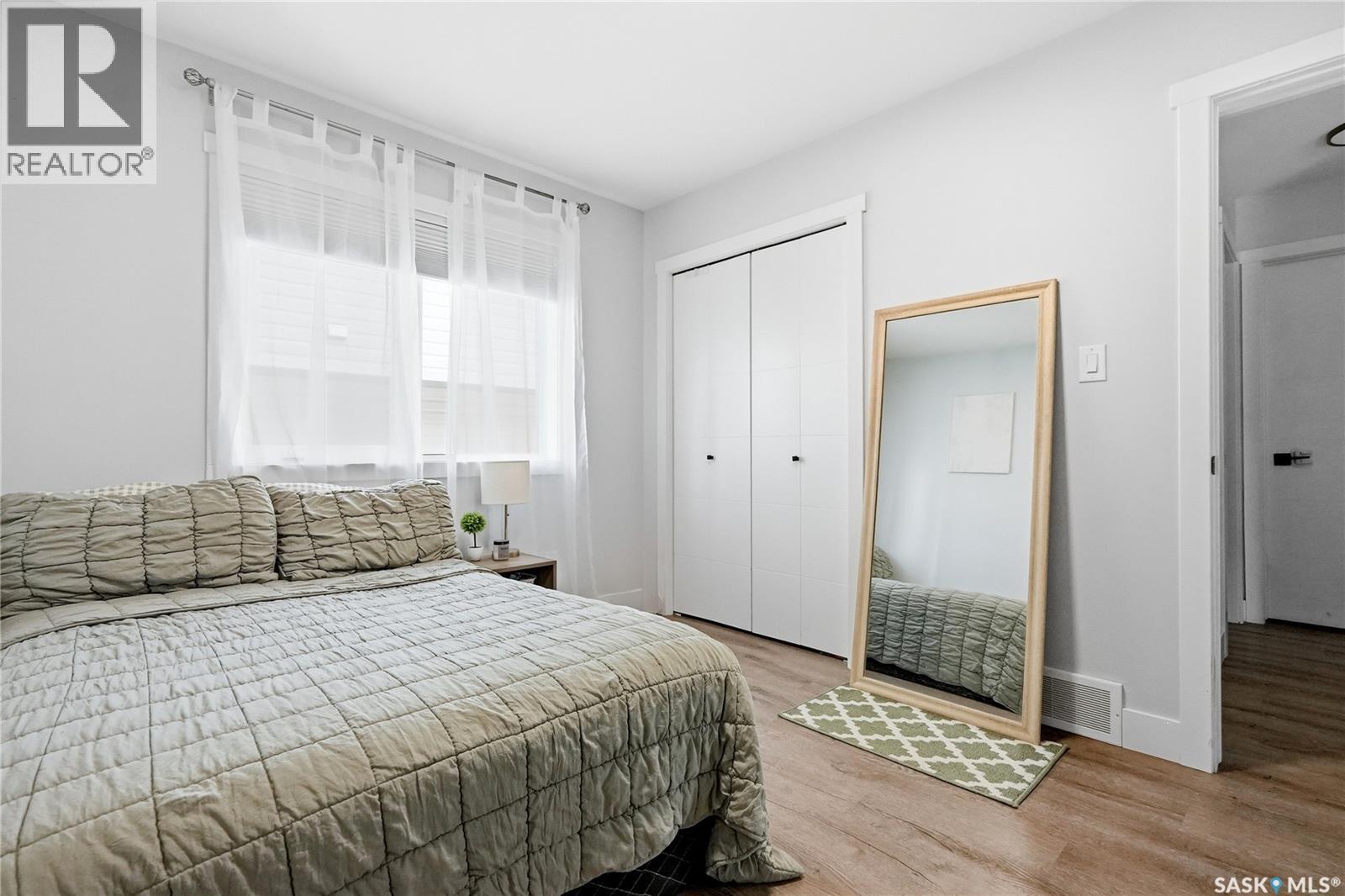 172 Thakur STREET - 24