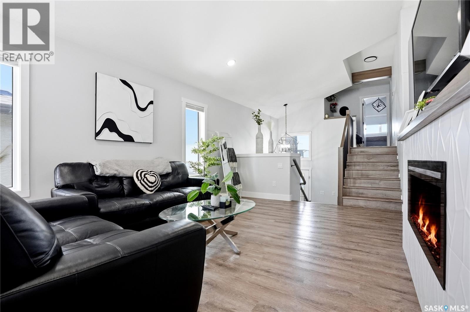 172 Thakur STREET - 5