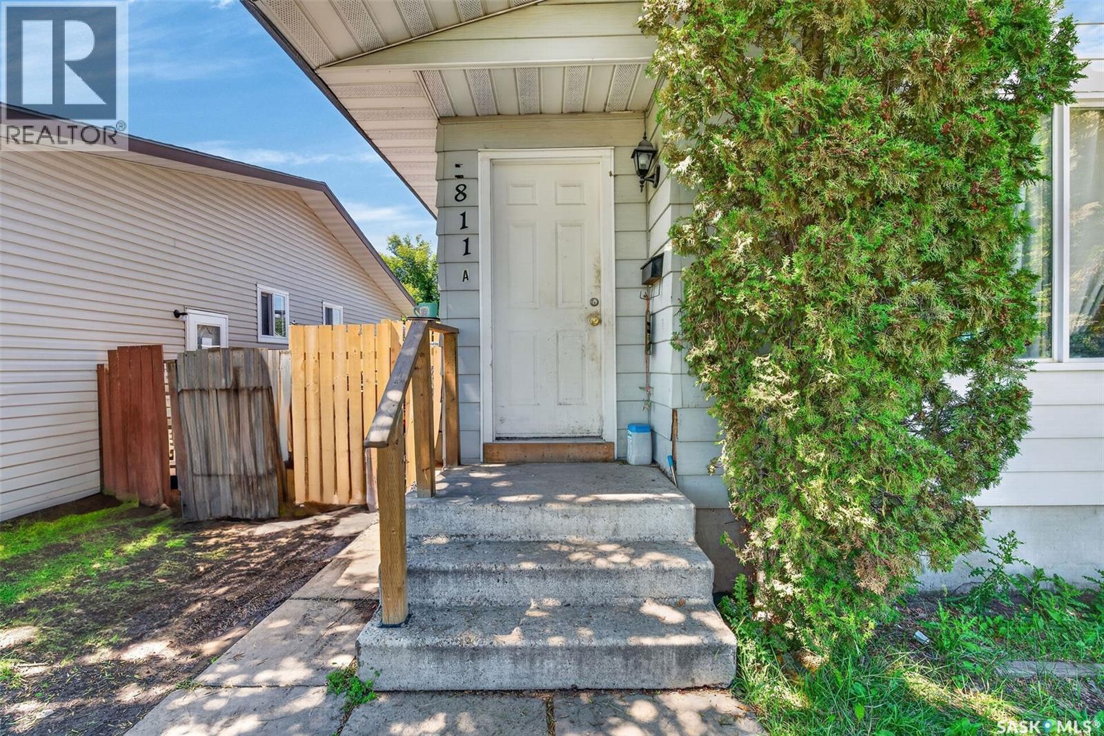#A/B 811 Steeves AVENUE - 2