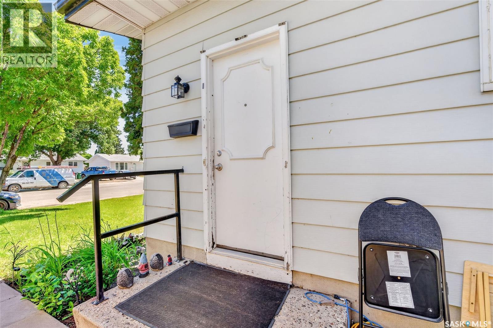 #A/B 811 Steeves AVENUE - 29