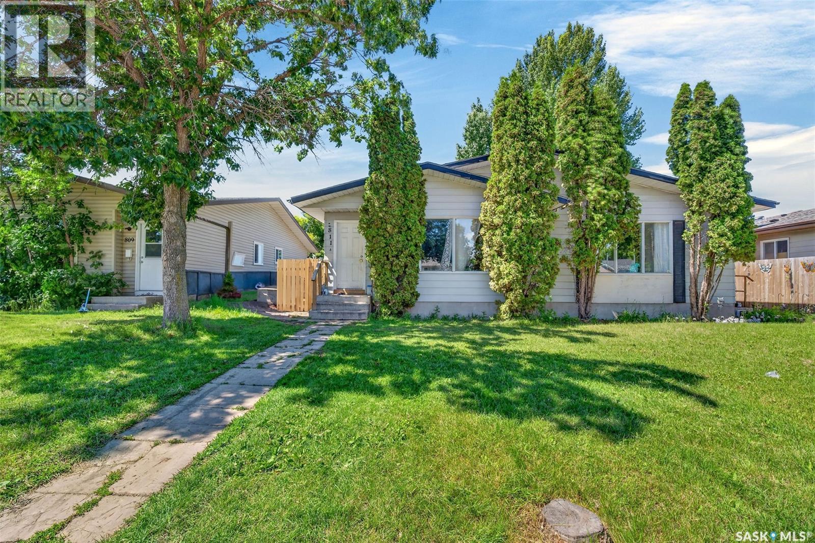 #A/B 811 Steeves AVENUE - 3