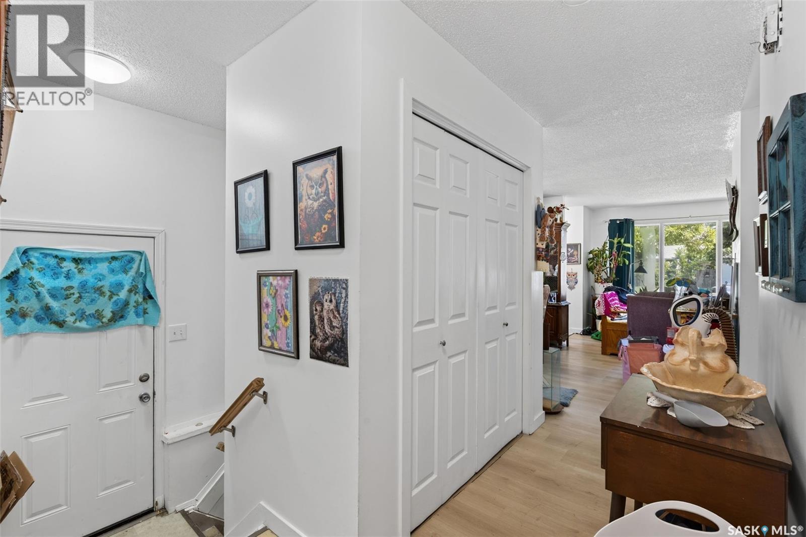 #A/B 811 Steeves AVENUE - 40