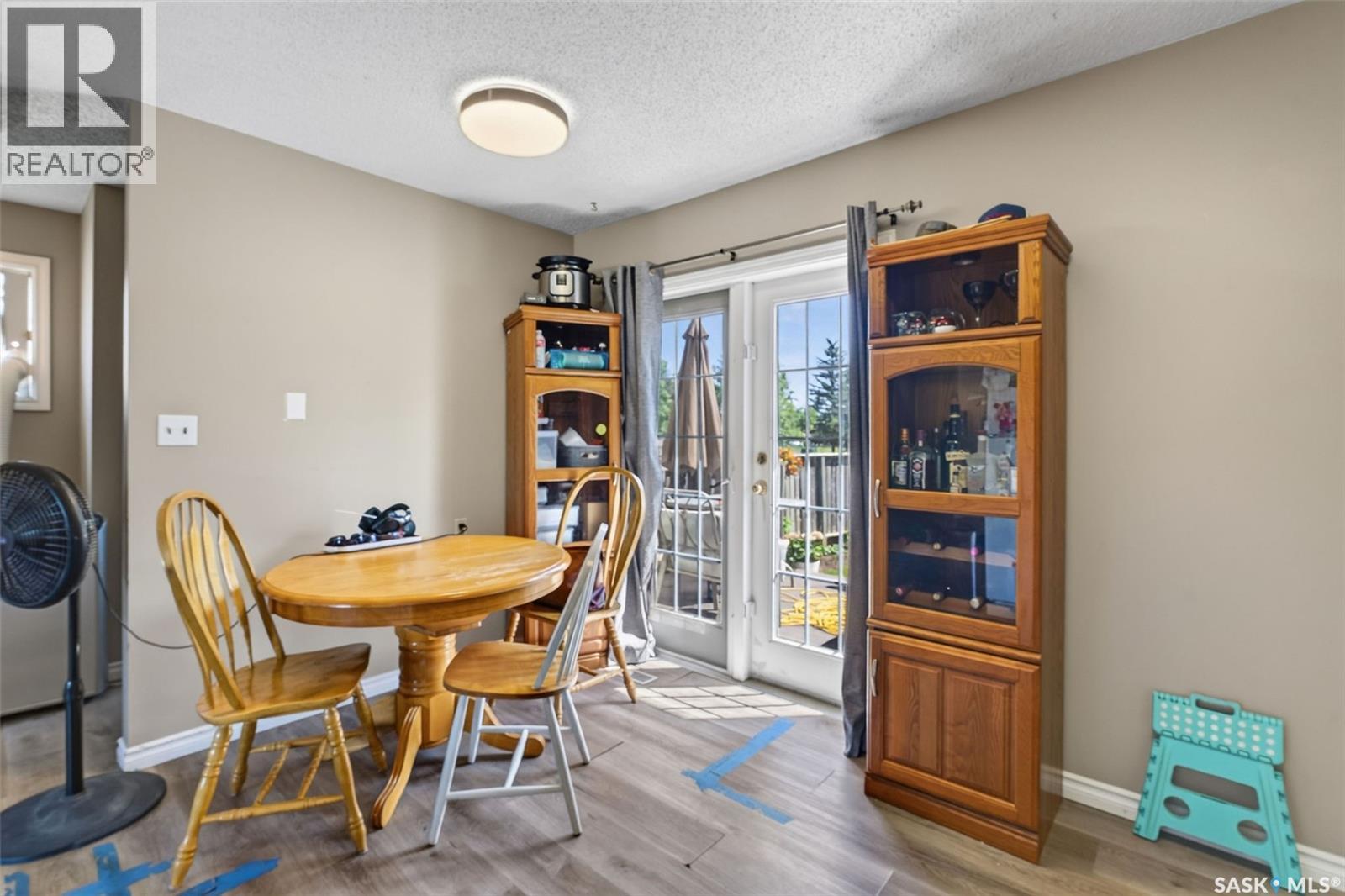 #103-105 Davies ROAD - 10