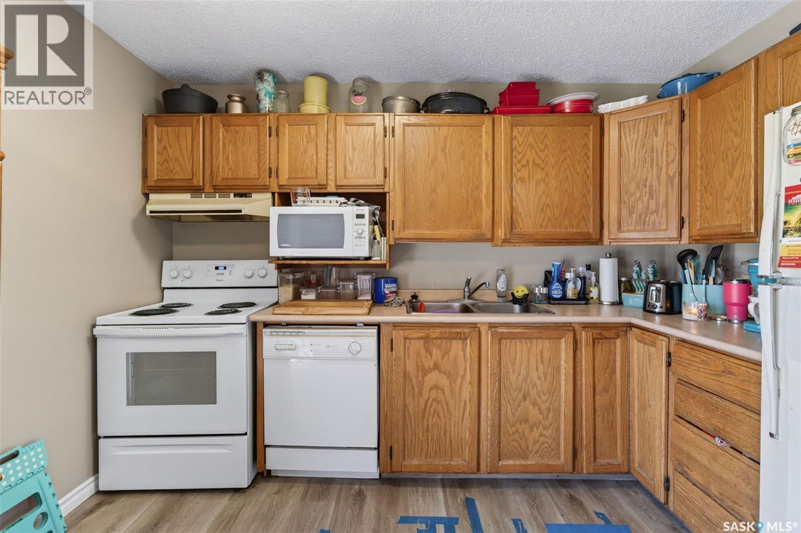 #103-105 Davies ROAD - 11