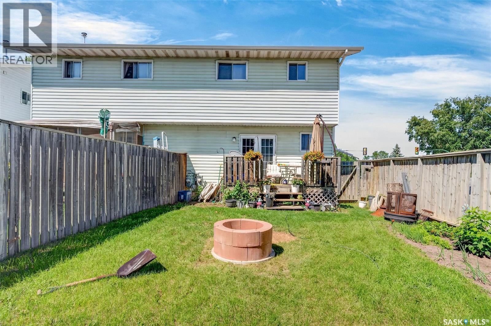 #103-105 Davies ROAD - 25