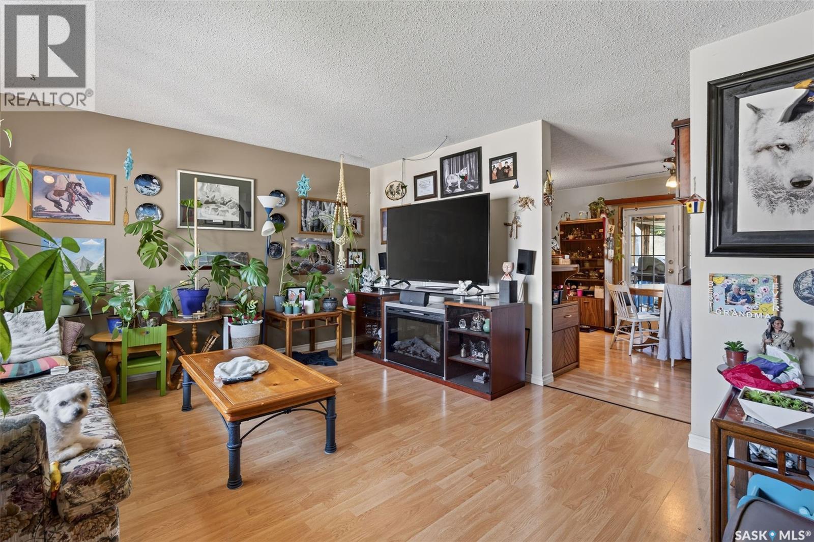 #103-105 Davies ROAD - 34