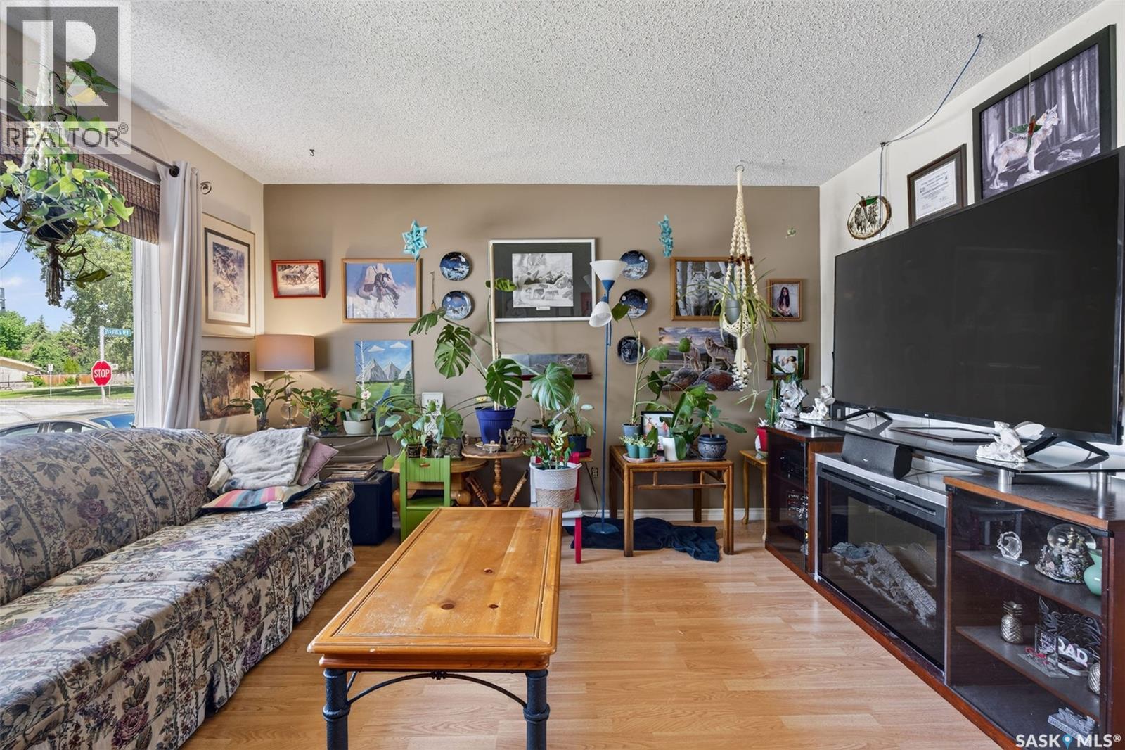 #103-105 Davies ROAD - 36