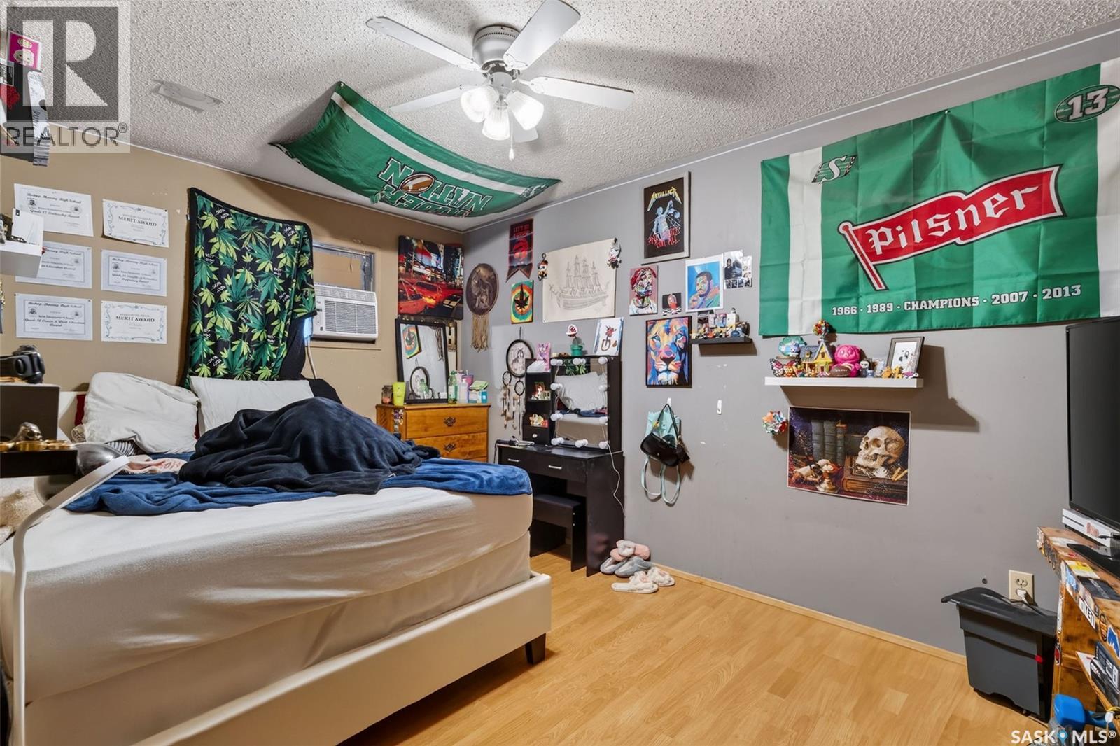 #103-105 Davies ROAD - 52