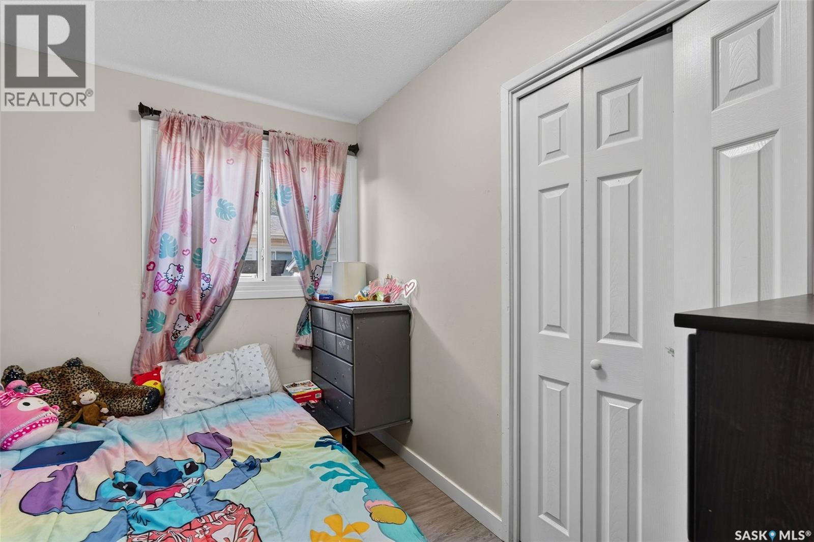 #2231-2233 St Andrews AVENUE - 14