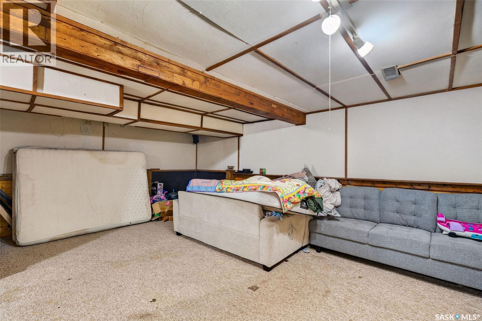 #2231-2233 St Andrews AVENUE - 20