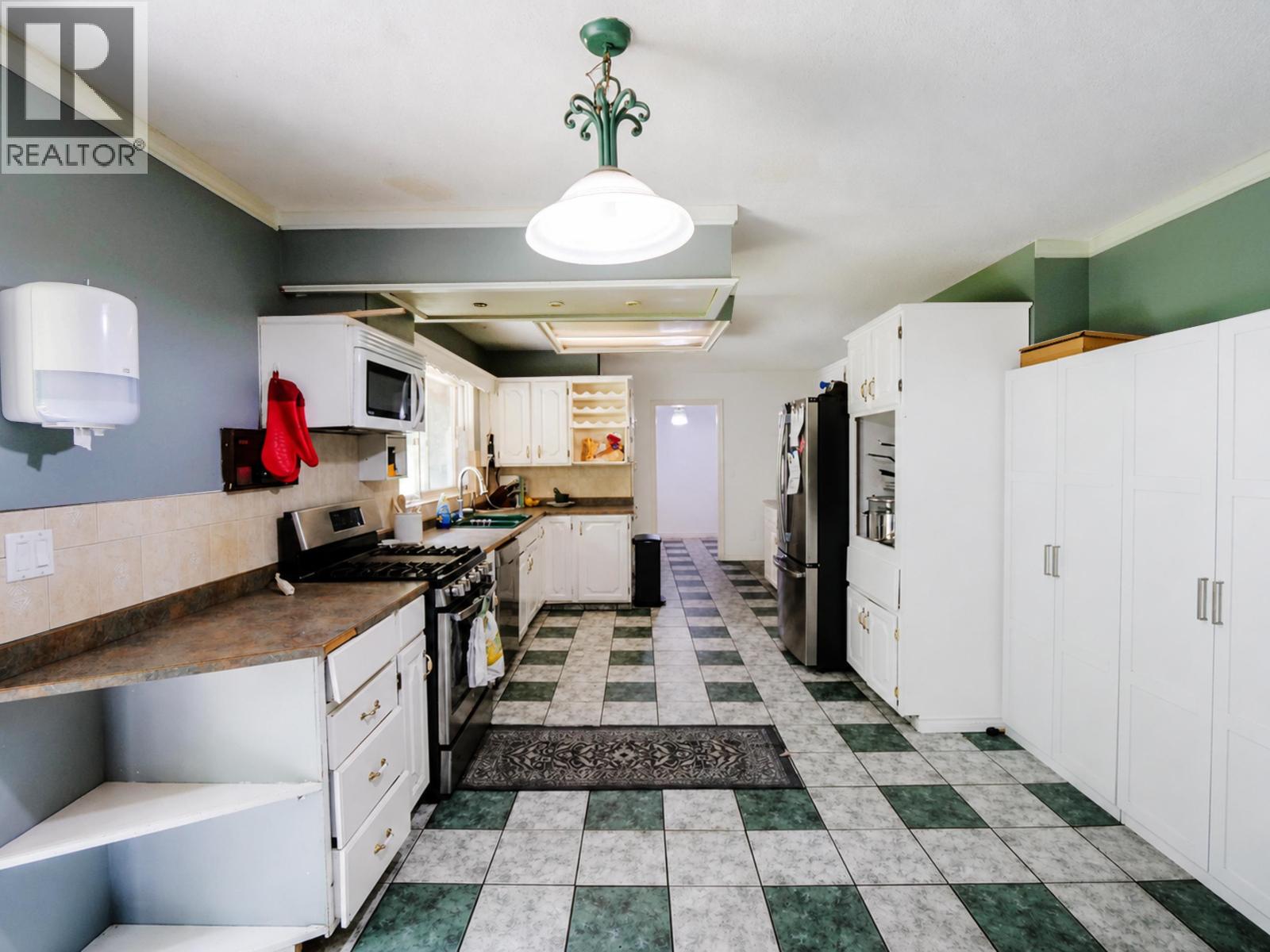 4304 N 97 HIGHWAY - 5