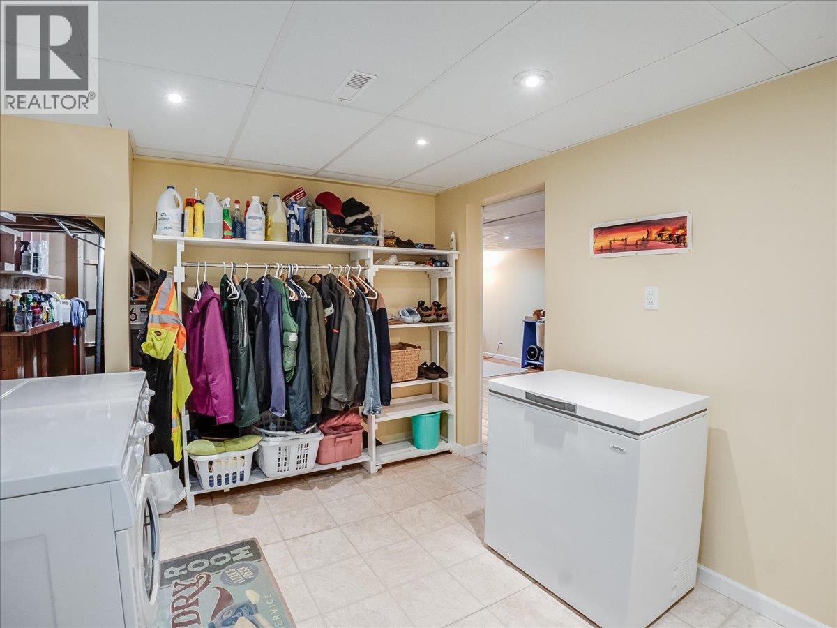 635 Jacobs Street - 26