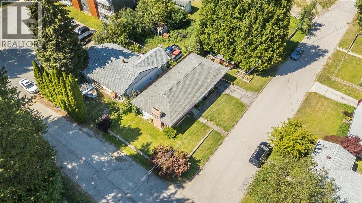 635 Jacobs Street - 47
