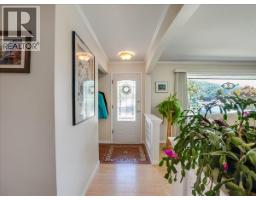 635 Jacobs Street, Warfield, BC V1R2C9 Photo 15