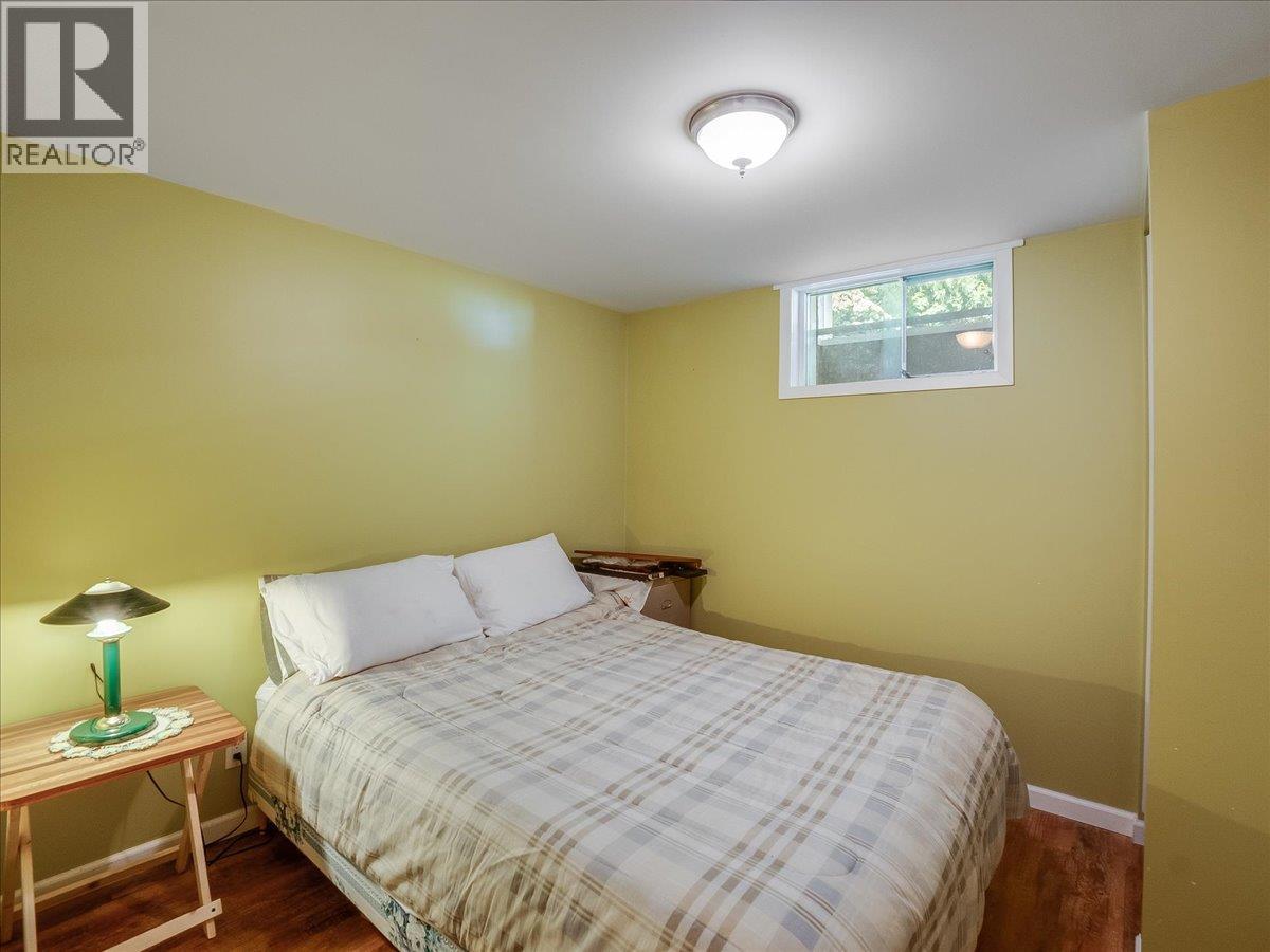 635 Jacobs Street - 32
