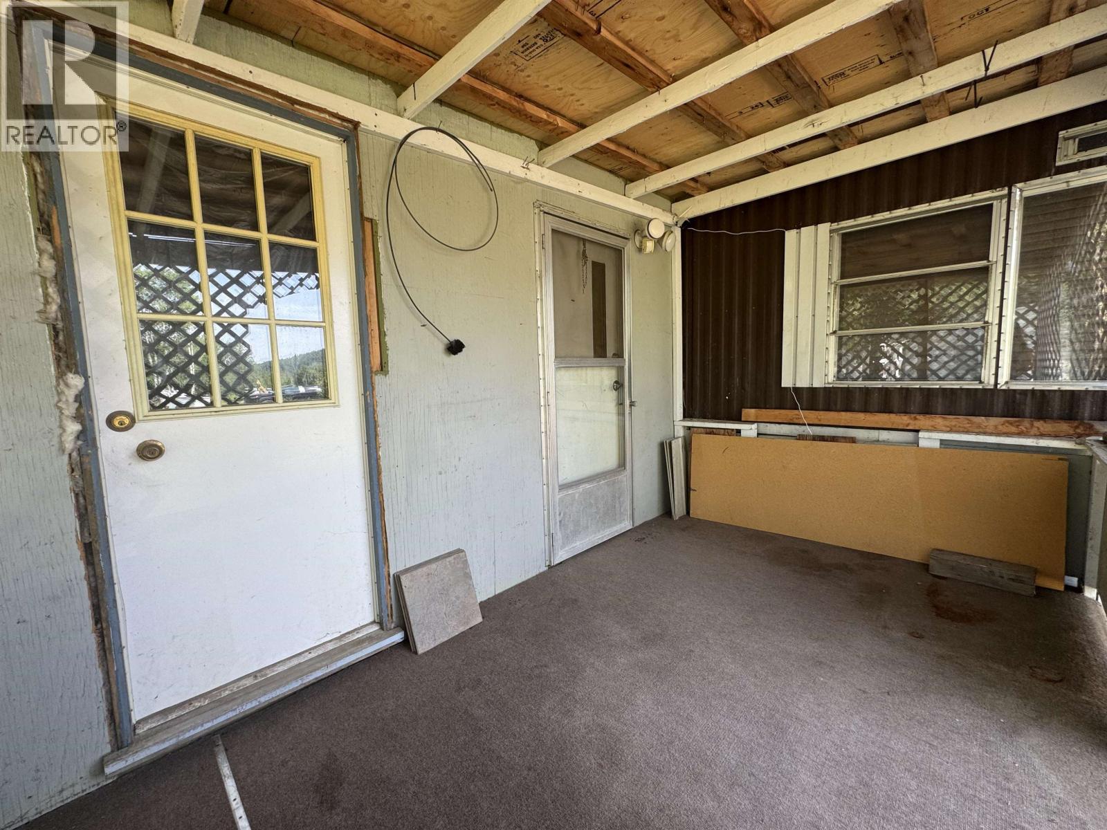 #9 2725 DUBOIS ROAD - Image 13