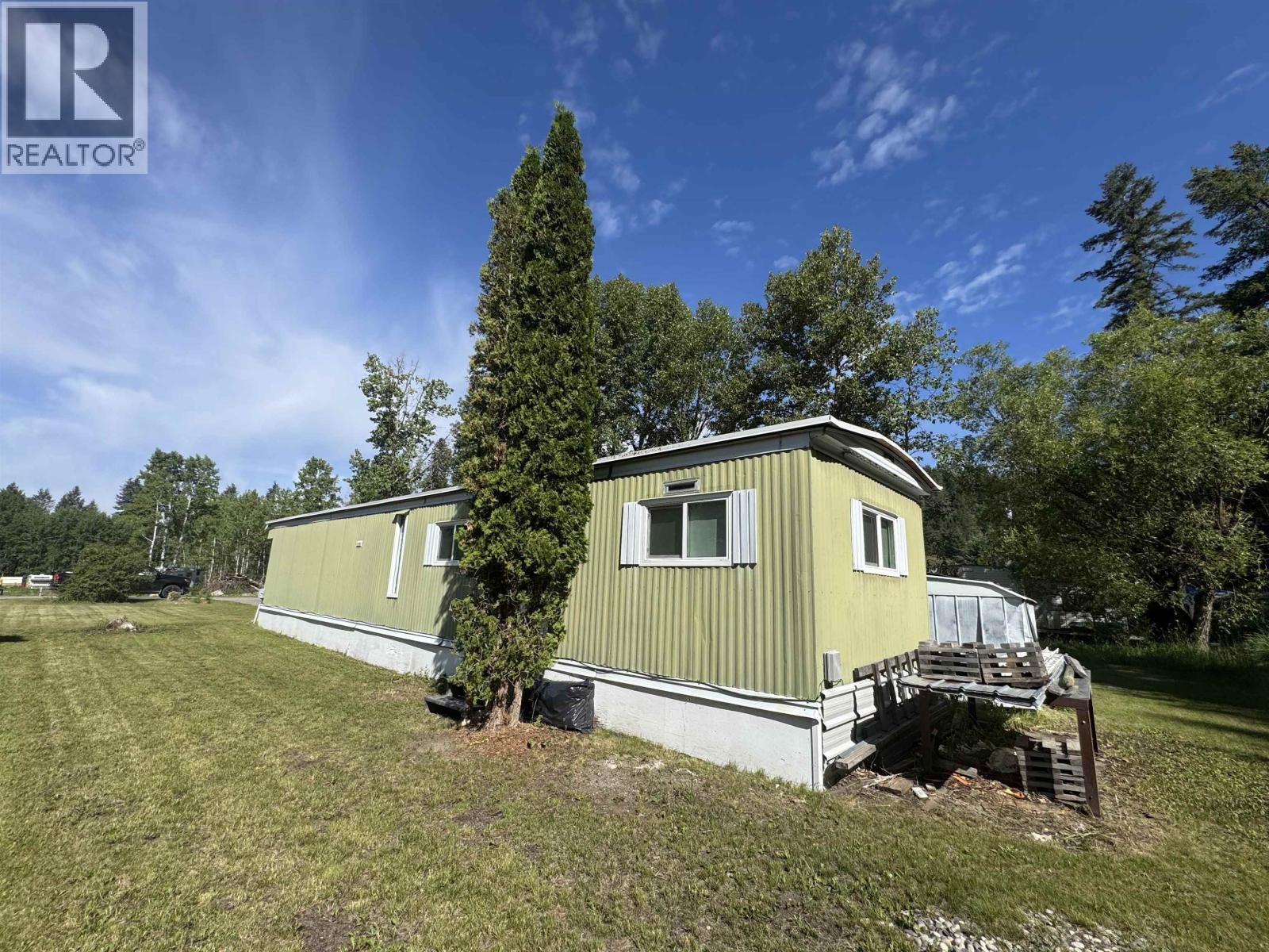 #9 2725 DUBOIS ROAD - 17