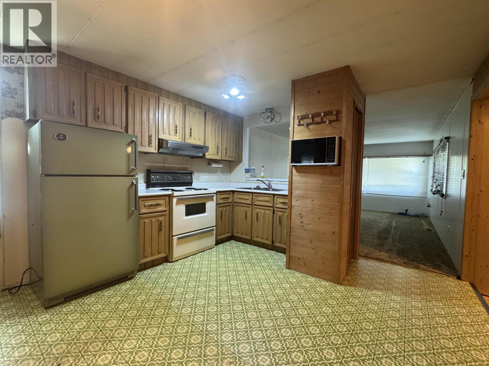 #9 2725 DUBOIS ROAD - 3
