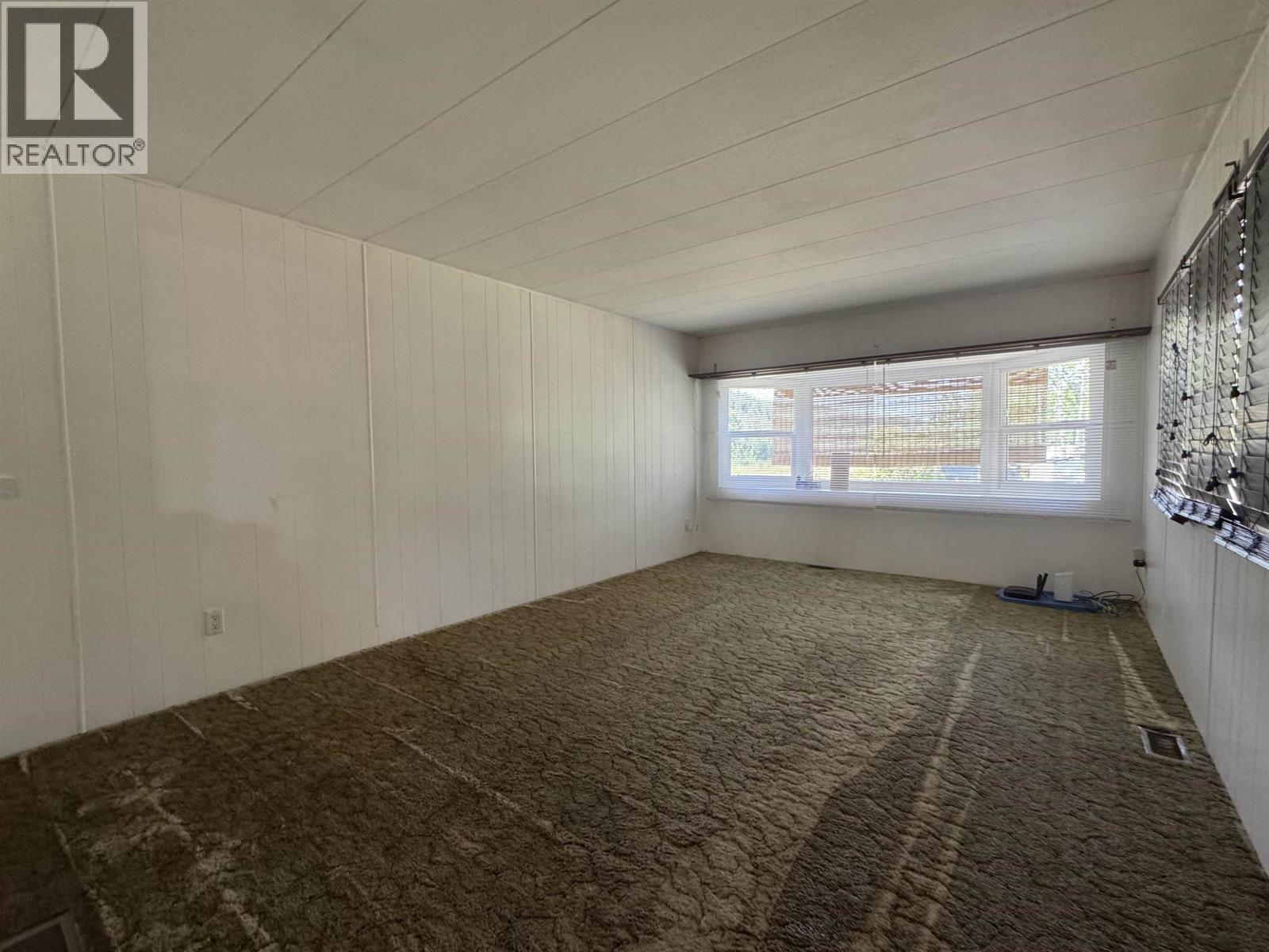 #9 2725 DUBOIS ROAD - Image 6