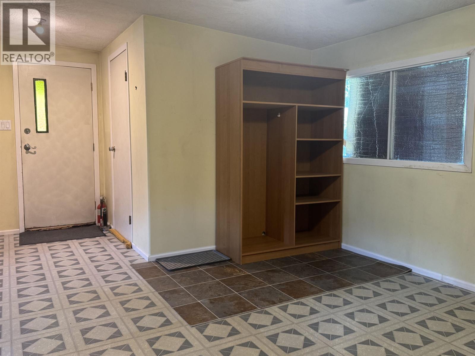 #9 2725 DUBOIS ROAD - 9