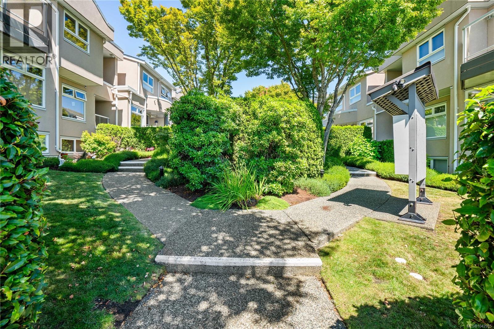 #17 478 Culduthel Rd - 52