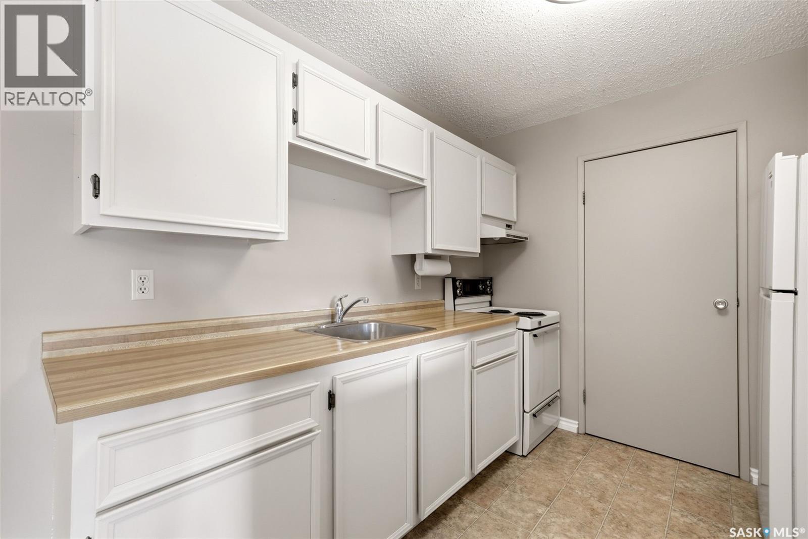 102 2921 Harding STREET — photo 8