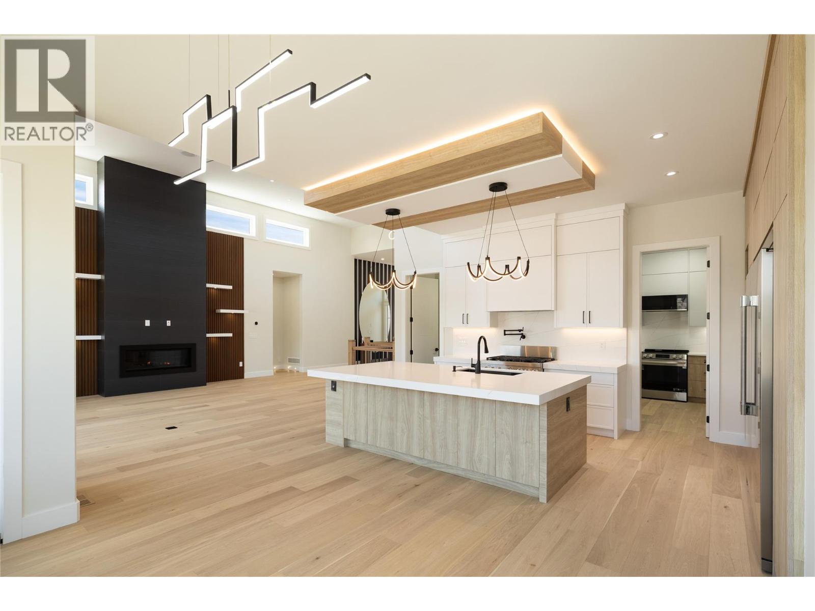 979 Loseth Drive - 6