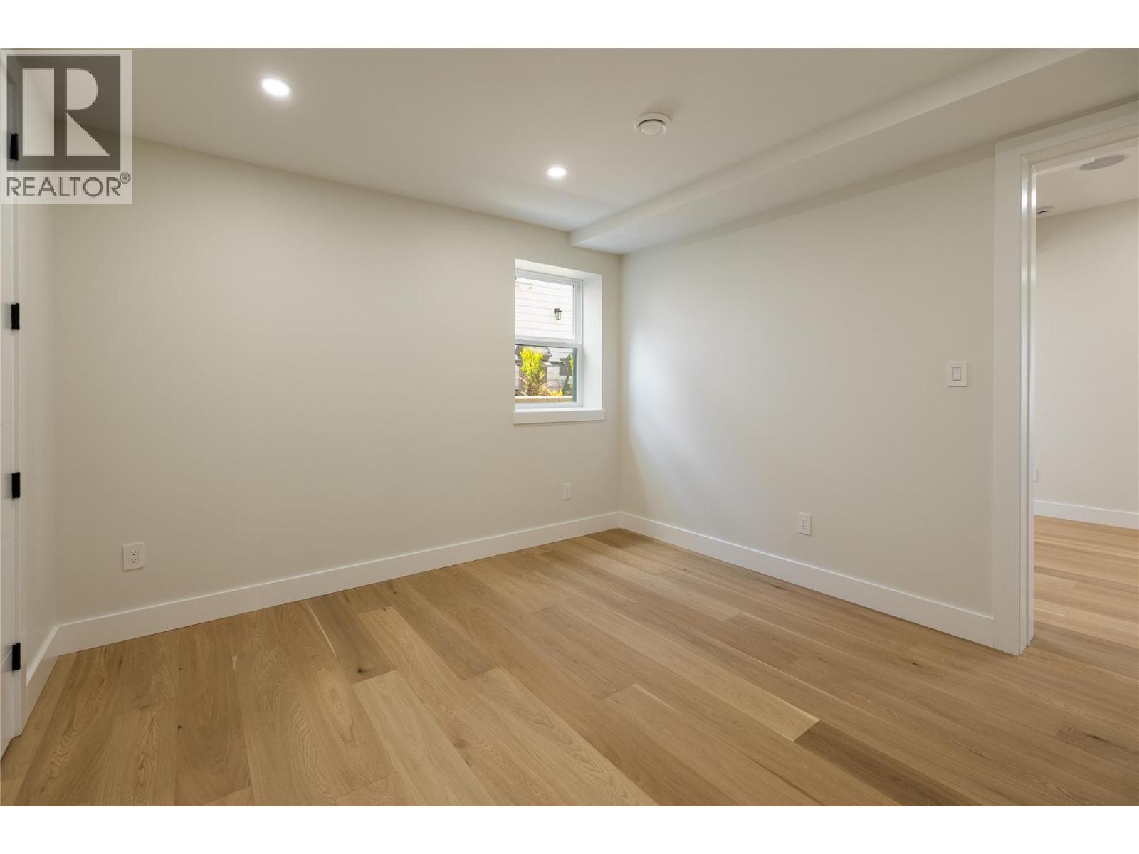  979 Loseth Drive, Kelowna
