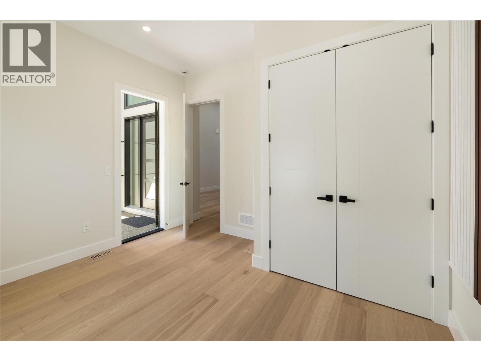 979 Loseth Drive - 36