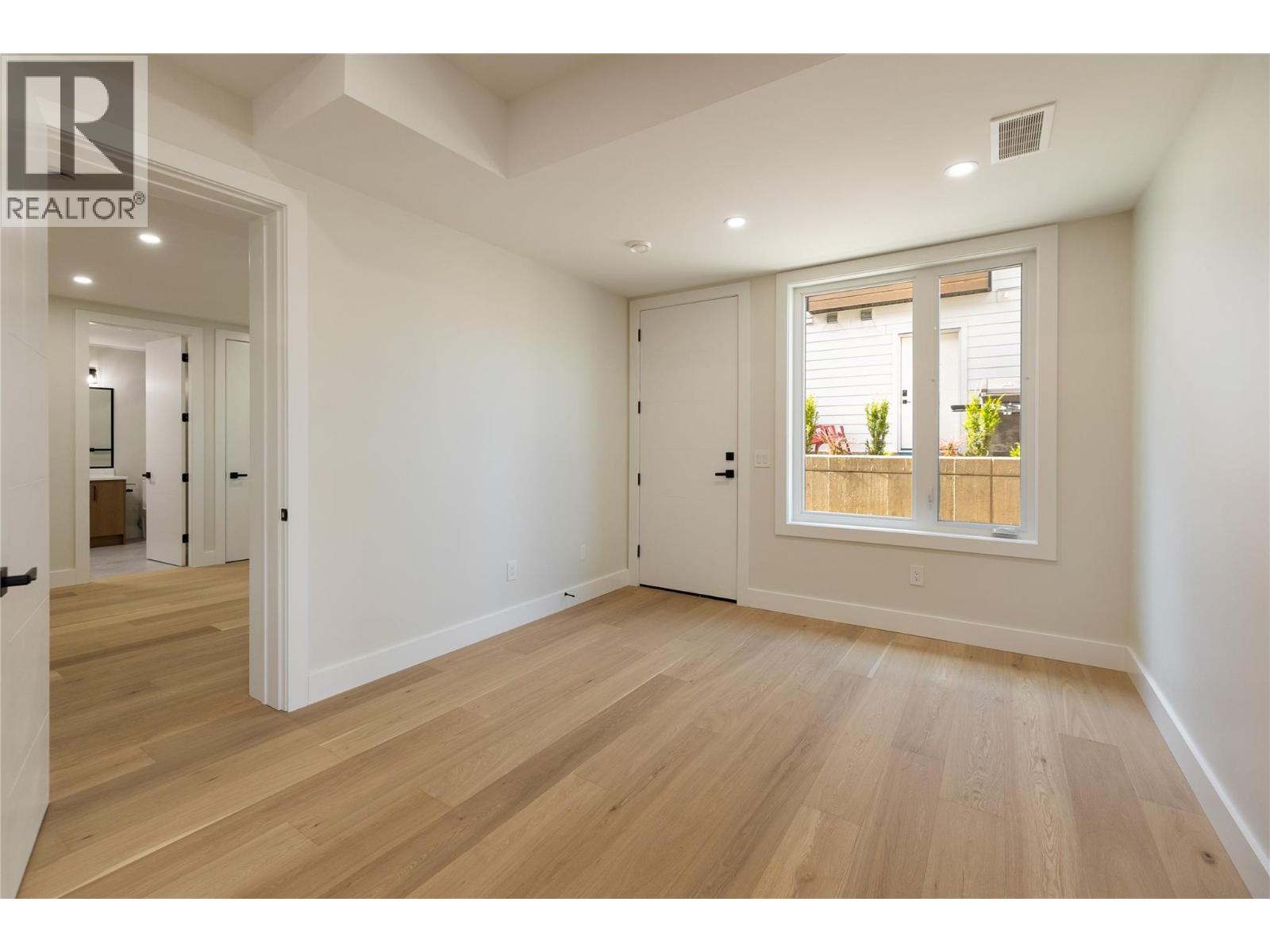 979 Loseth Drive - 53