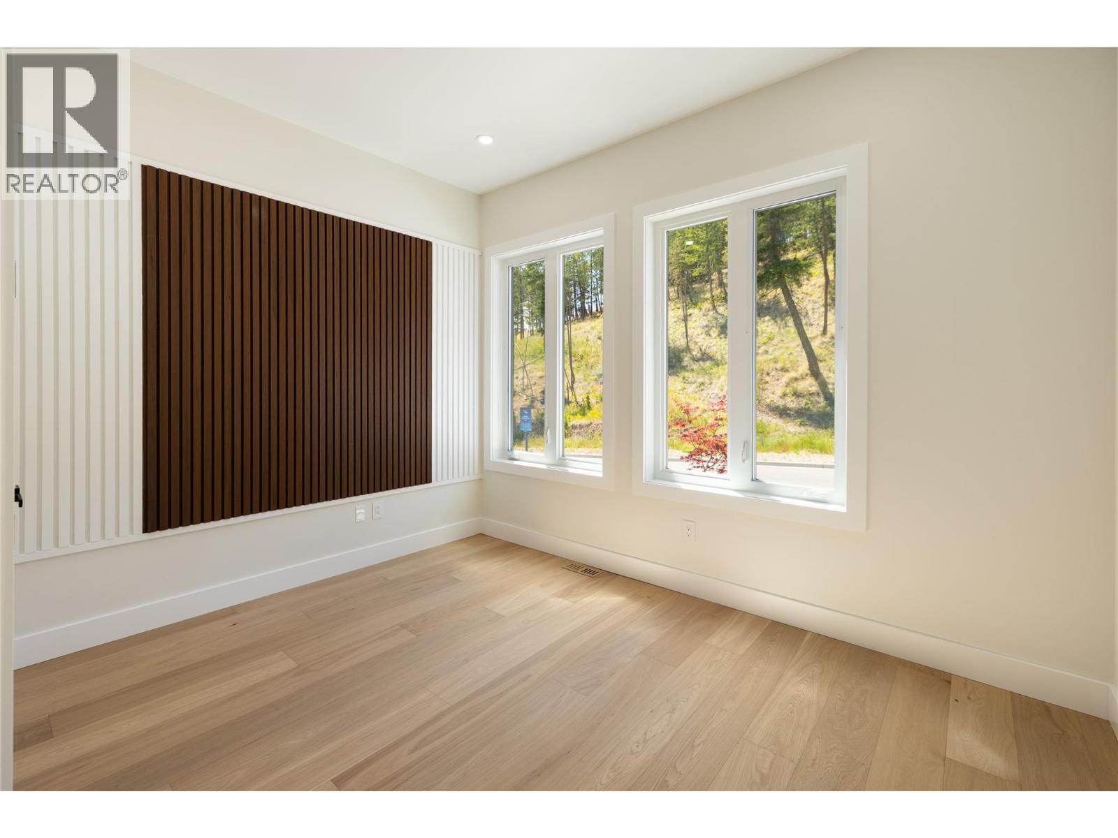  979 Loseth Drive, Kelowna