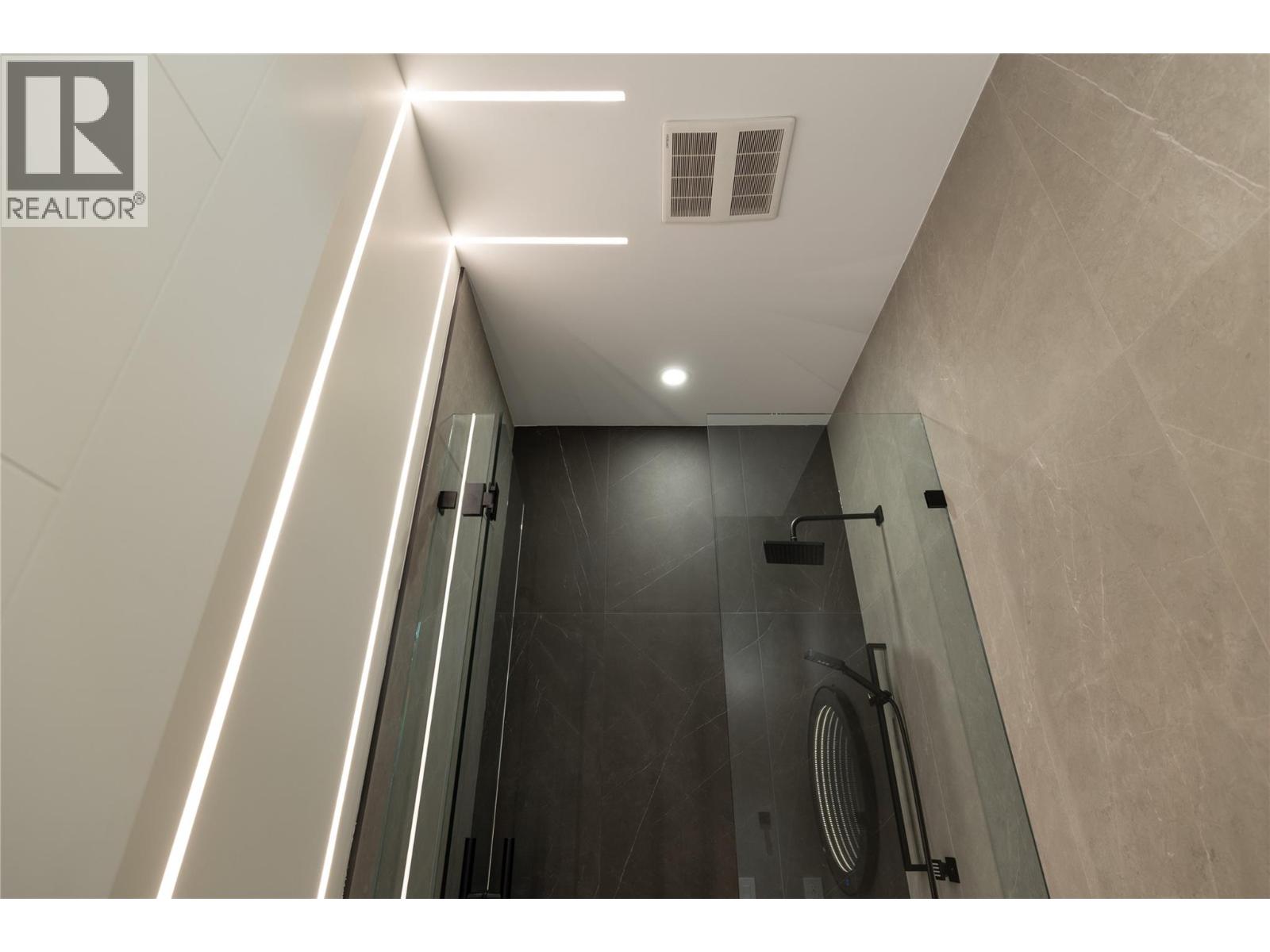  979 Loseth Drive, Kelowna