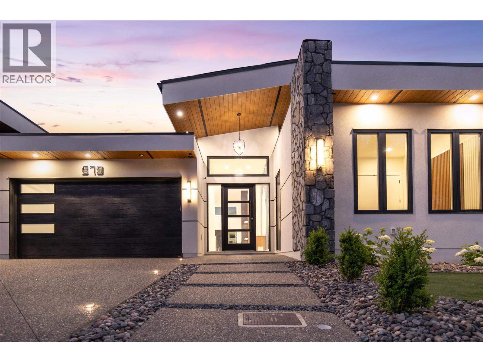  979 Loseth Drive, Kelowna