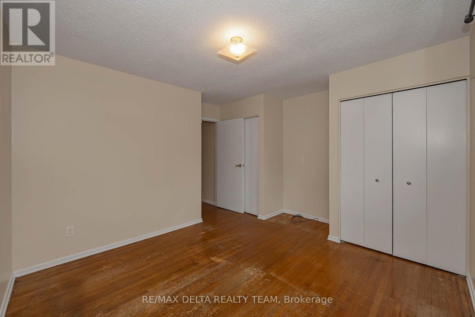 278 GLENEAGLES AVENUE - 16