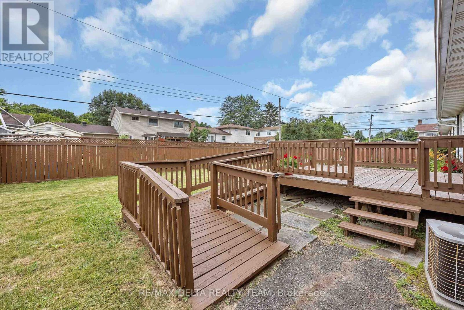 278 GLENEAGLES AVENUE - 25