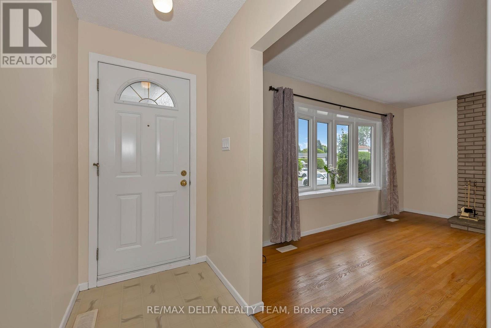 278 GLENEAGLES AVENUE - 3