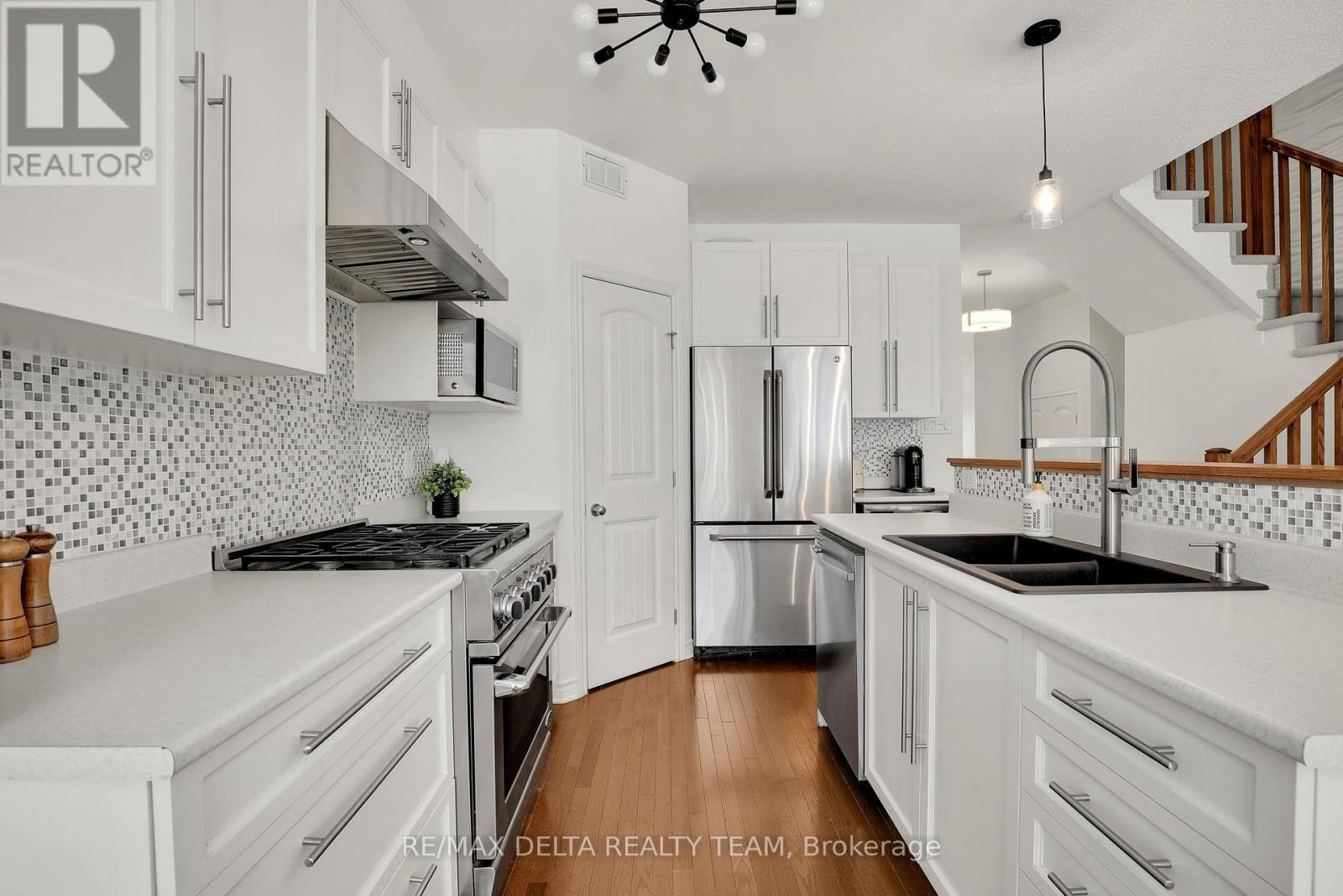 321 WIDGEON WAY, Ottawa. Luxury613. By Peter Sagos - Image 18