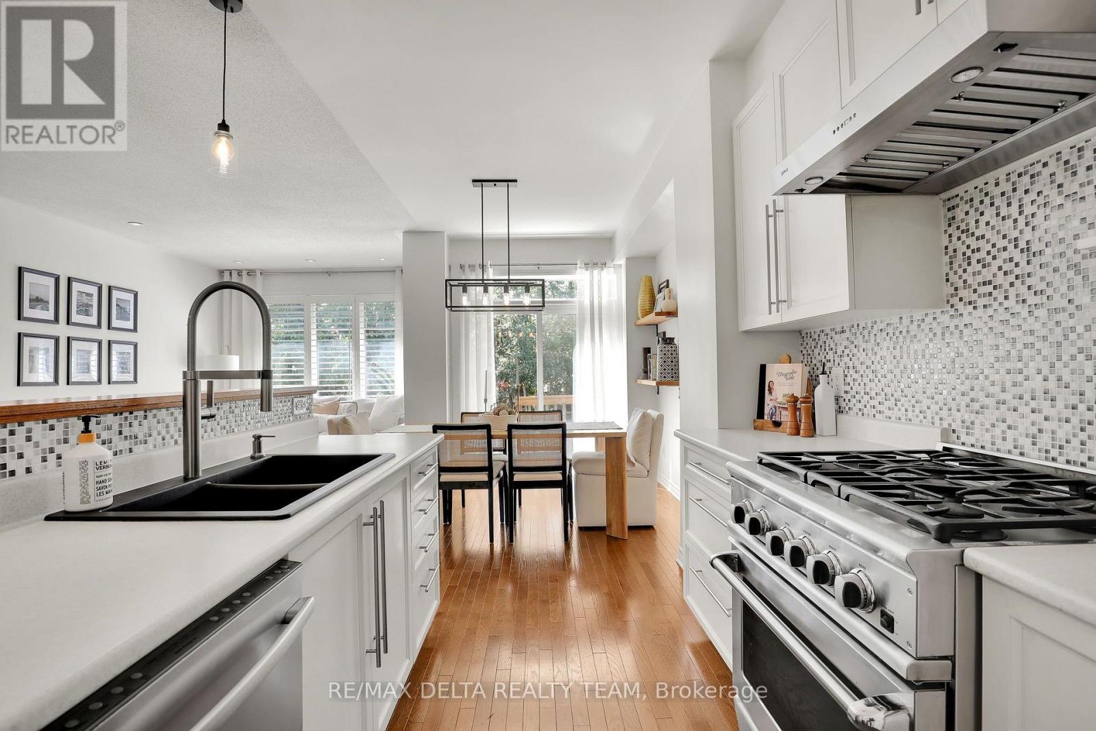 321 WIDGEON WAY, Ottawa. Luxury613. By Peter Sagos - Image 19