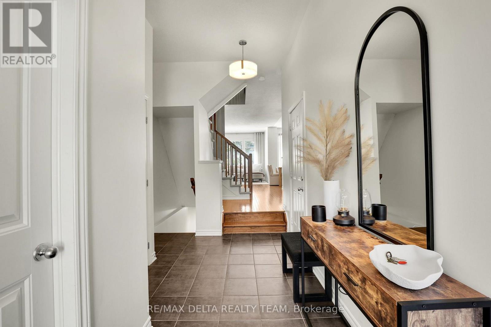 321 WIDGEON WAY, Ottawa. Luxury613. By Peter Sagos - Image 5