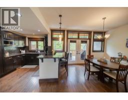 Kitchen - 437 Canyon Trails Road Unit# A, Fernie, BC V0B1M5 Photo 10