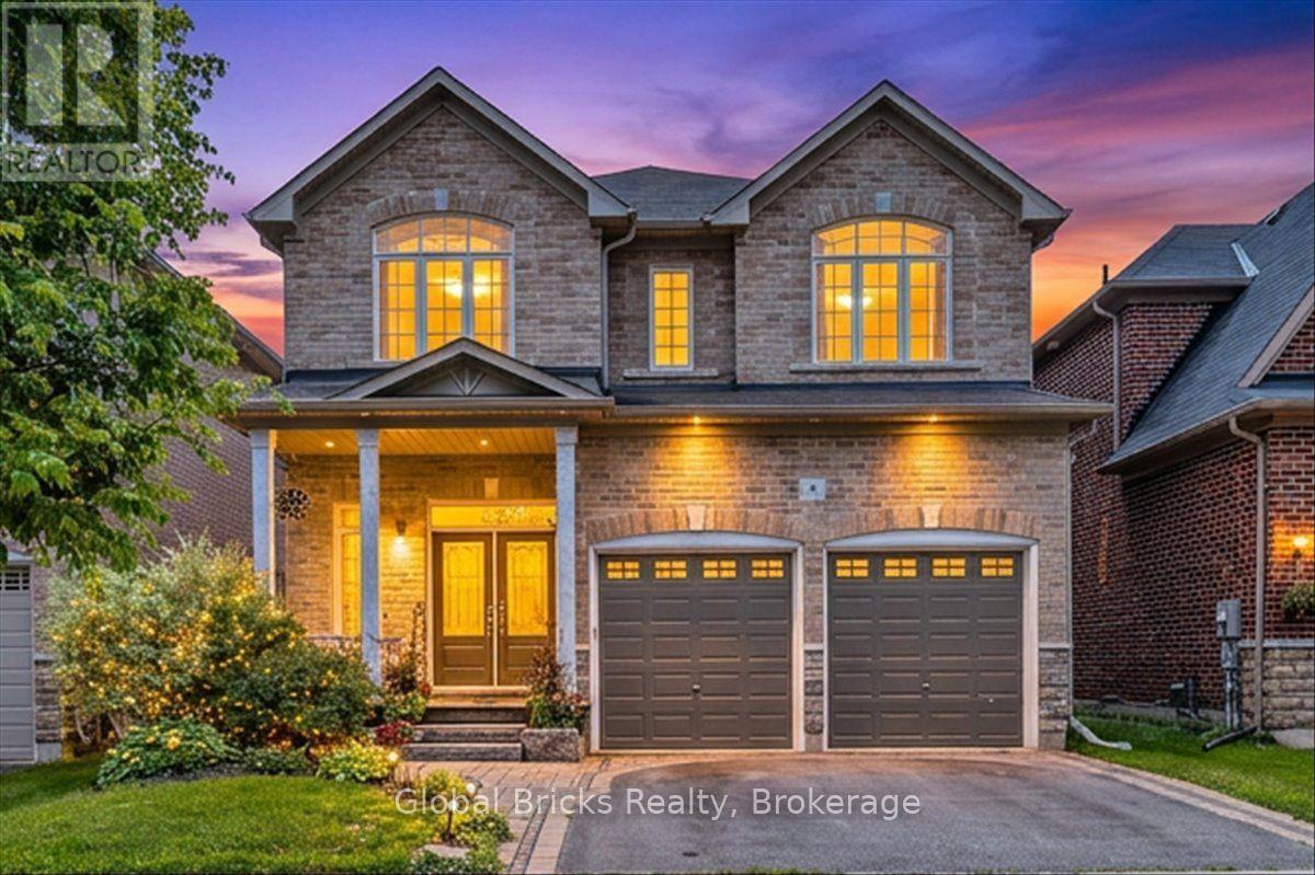 47 Holyrod Drive, Clarington, ON photo 1