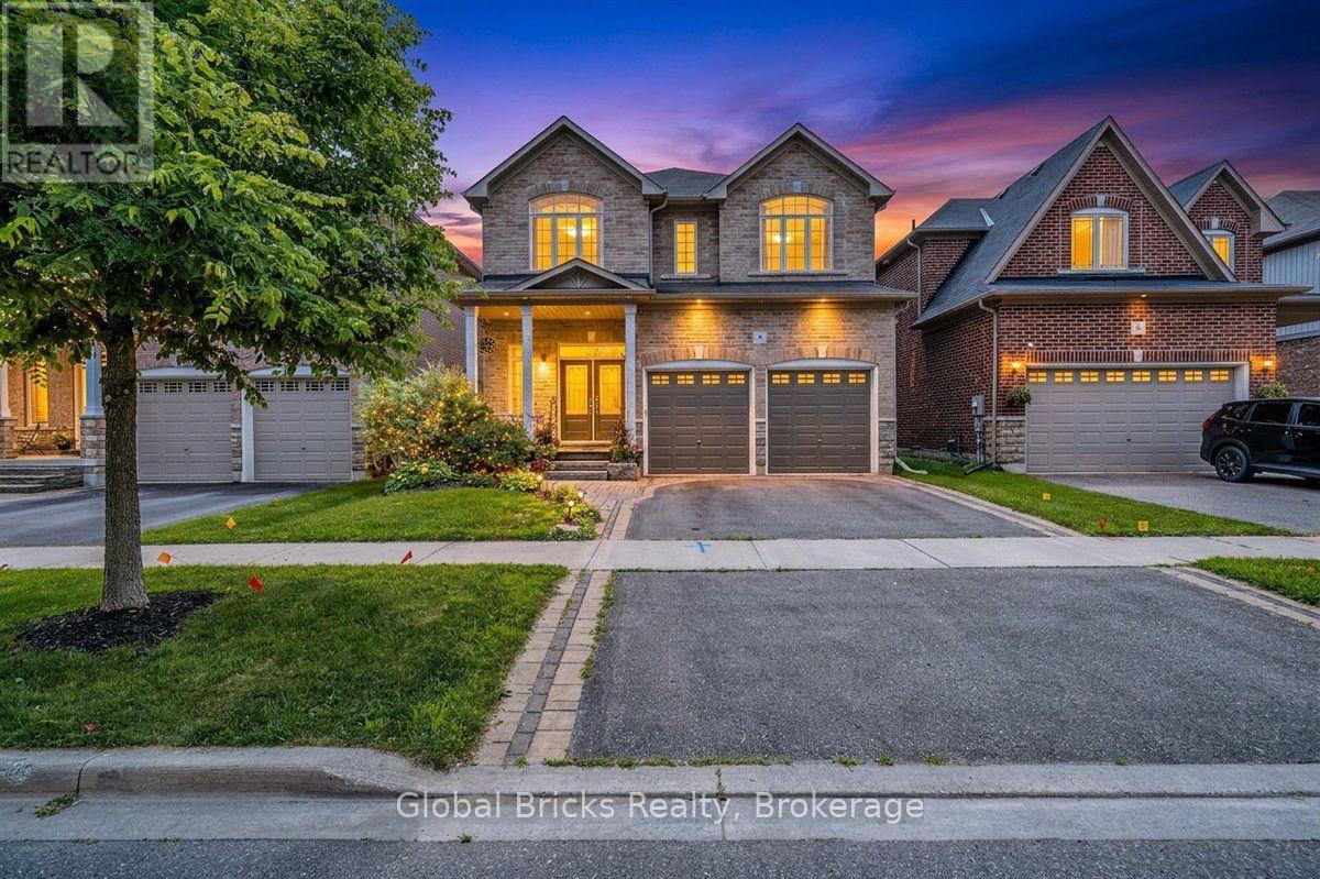 47 Holyrod Drive, Clarington, ON photo 2