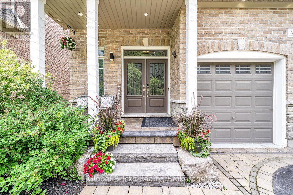 47 Holyrod Drive, Clarington, ON photo 6